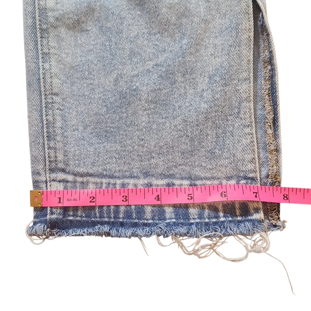 Nature Denim High Rise Mom Jeans Light Wash Distressed Raw Hem Size 9